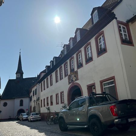 Ferienwohnung Im Stadionischem Hof Walluf Esterno foto