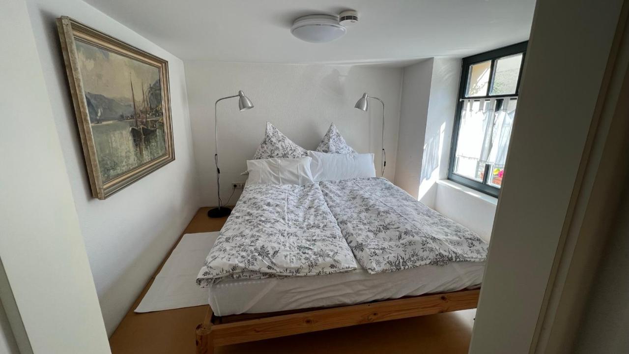 Ferienwohnung Im Stadionischem Hof Walluf Esterno foto