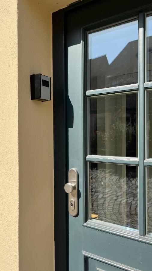 Ferienwohnung Im Stadionischem Hof Walluf Esterno foto